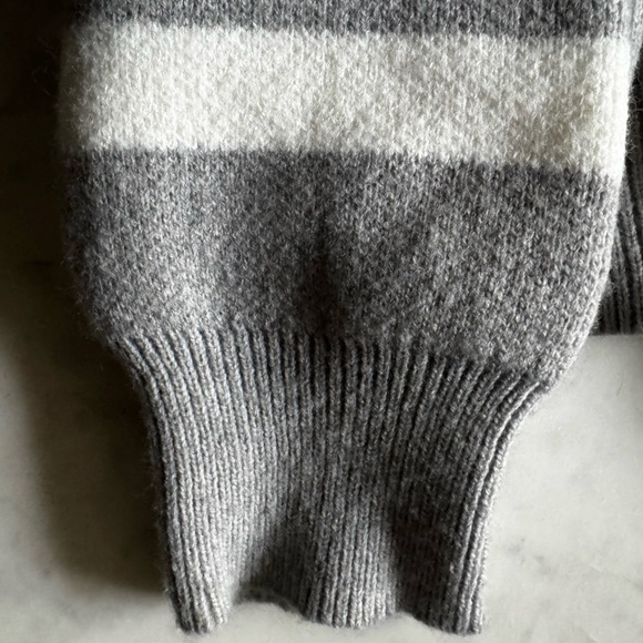 LOEWE
Anagram Cashmere & Cotton Sweater - Picture 6 of 10